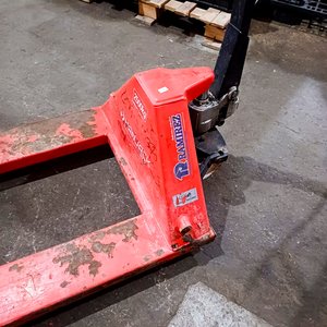 Paletera Hidráulica Roja HanJack 2500kg - imagen 4