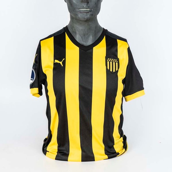 Lote siguiente: Camiseta de Peñarol de utilería marca PUMA N° 22 de R. Rojo en la Copa Sudamericana 2019