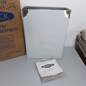 Papeleras de Pared Bobrick Acero Inoxidable Nuevas Made in USA - imagen 2