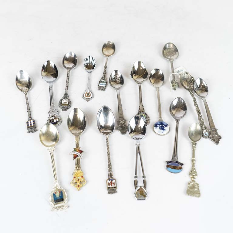 Lote anterior: 17 Cucharitas de platina y metal  - Medidas: 12 y 10cm 