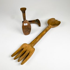 Lote de Herramientas Antiguas: Pie de Zapatero y Cuchara Grande de Madera - imagen 2