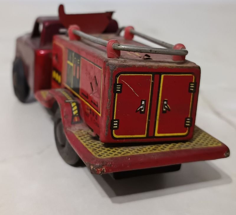 Antiguo Camión de Bomberos de Hojalata esmaltada para Venta - imagen 3