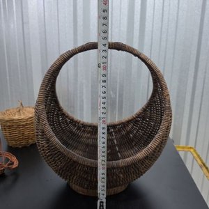 Conjunto de Cestas de Mimbre Artesanales Variadas - imagen 15
