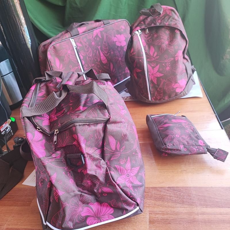 Conjunto de accesorios para laptop y viaje
