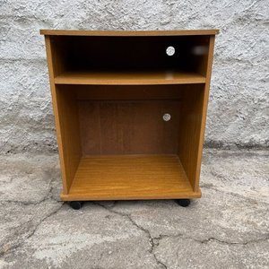 Mesa Auxiliar para TV con Estante y Ruedas - imagen 1