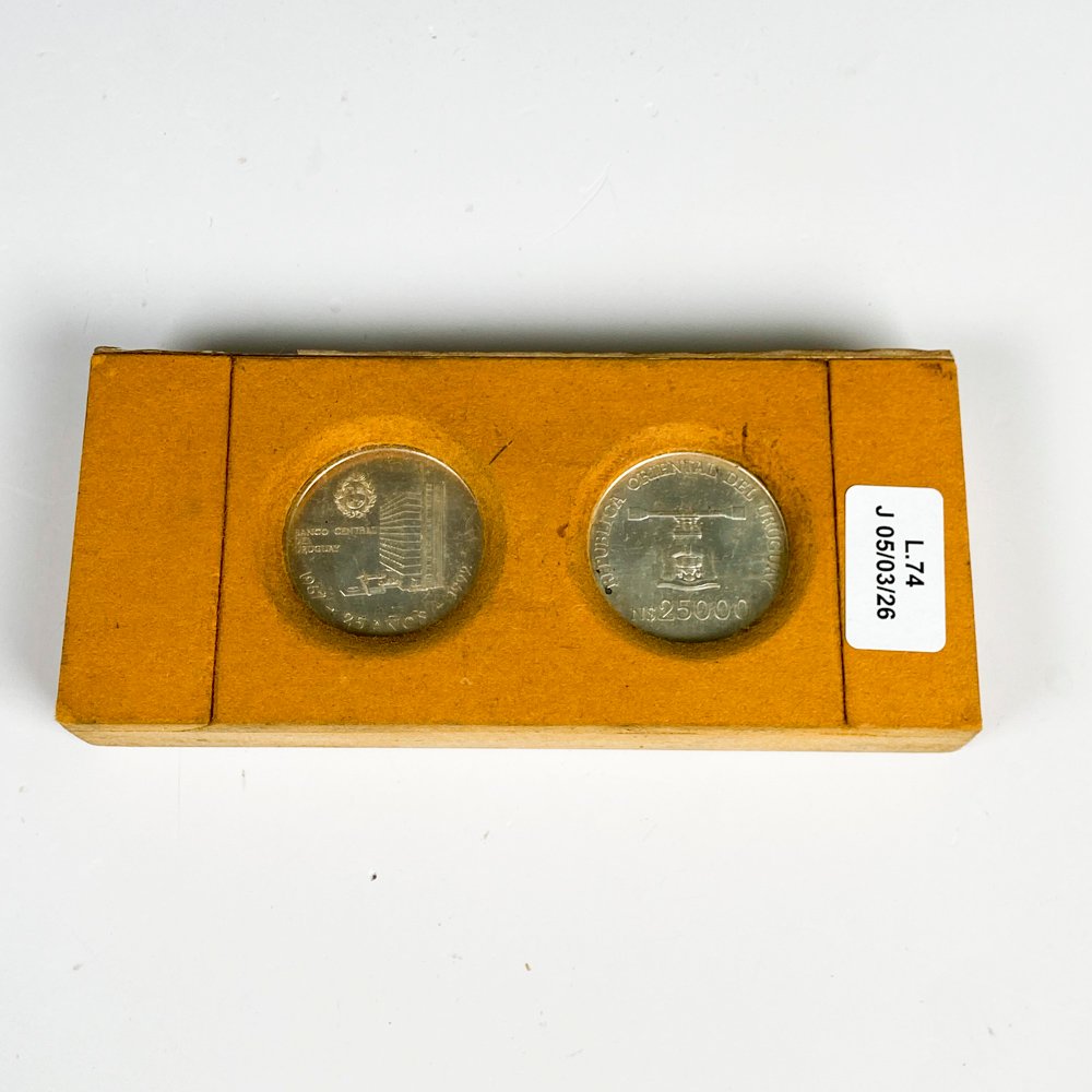 Lote anterior: Monedas de plata del Banco Central del Uruguay