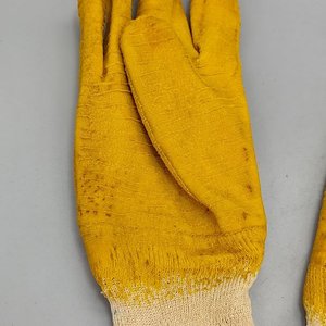Par de Guantes Tipo "Mondongo" Amarillos - imagen 2