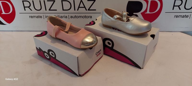 Lote siguiente: Calzado de moda en venta