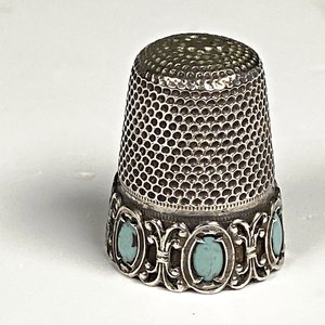Dedal de Plata con Turquesas y Bolsita - imagen 1