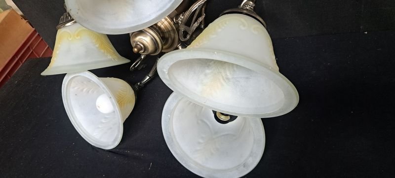 Lámpara de techo de 6 luces con metal ornamentado - imagen 2