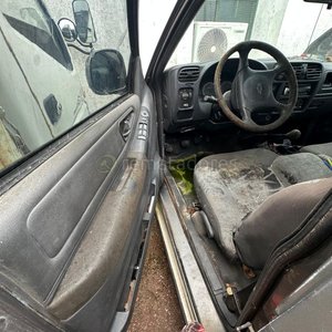 Camioneta Chevrolet S10 4x4 Gris - imagen 11