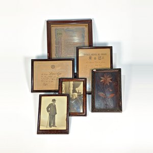 Lote de 6 Piezas: Fotografías Antiguas, Diplomas y Cuadro Decorativo - imagen 2