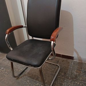 Silla de Escritorio Negra con Apoyabrazos - imagen 2