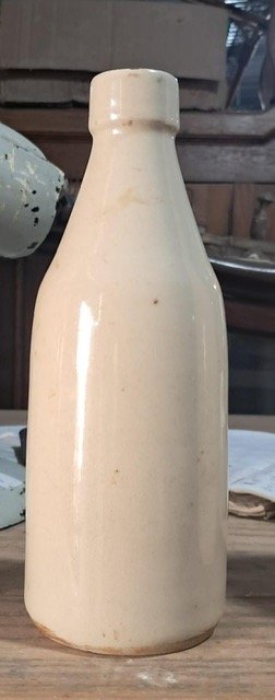 Lote siguiente: Porron cerveza dañado
