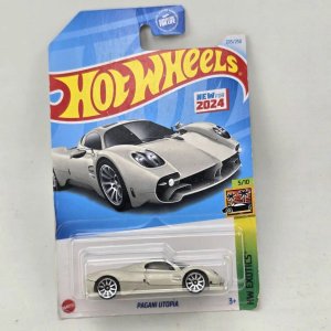 Lote siguiente: Hot Wheels Pagani Utopia Edición Limitada