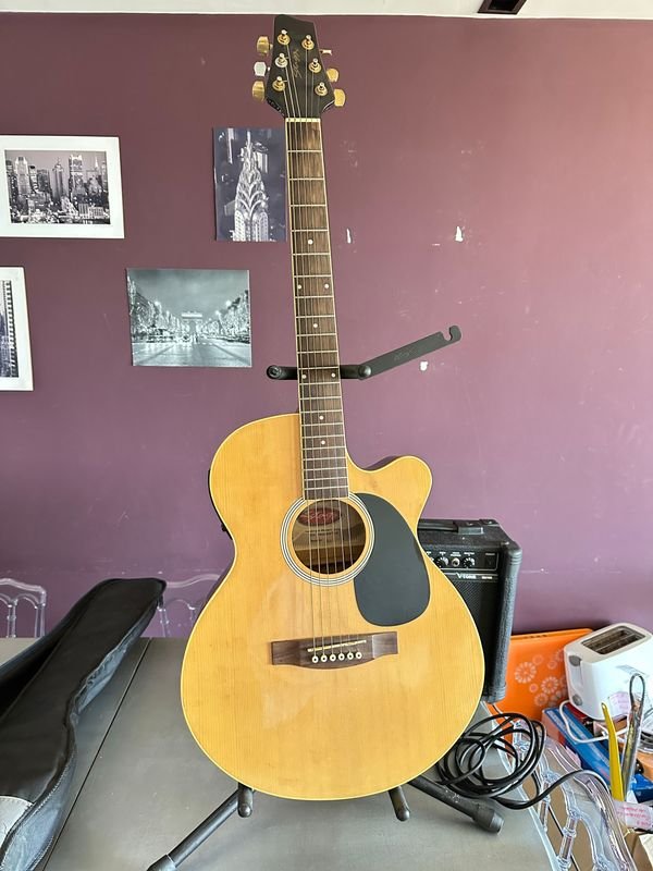 Guitarra Electroacústica STAGG CON ESTUCHE Y SOPORTE - Instrumento Musical - imagen 3