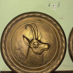 Juego de 2 Cuadros Decorativos Redondos de Ciervo y Carnero - imagen 2
