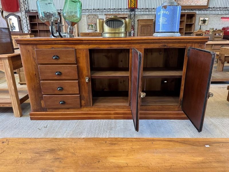 Aparador Bajo Buffet de Madera con 4 Cajones y 2 Puertas - imagen 15