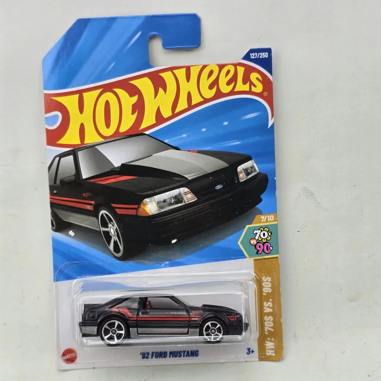 Hot Wheels Ford Mustang '92 Negro Escala 1:64