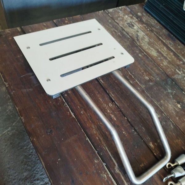 Asiento de ducha compacto abatible en acero inoxidable y fenólico - imagen 2