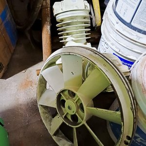 Cabezal Compresor y Vibrador de Hormigón a Nafta con Manguera - imagen 1