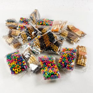 Lote anterior: Lote de 20 Pulseras Artesanales de Semillas y Madera
