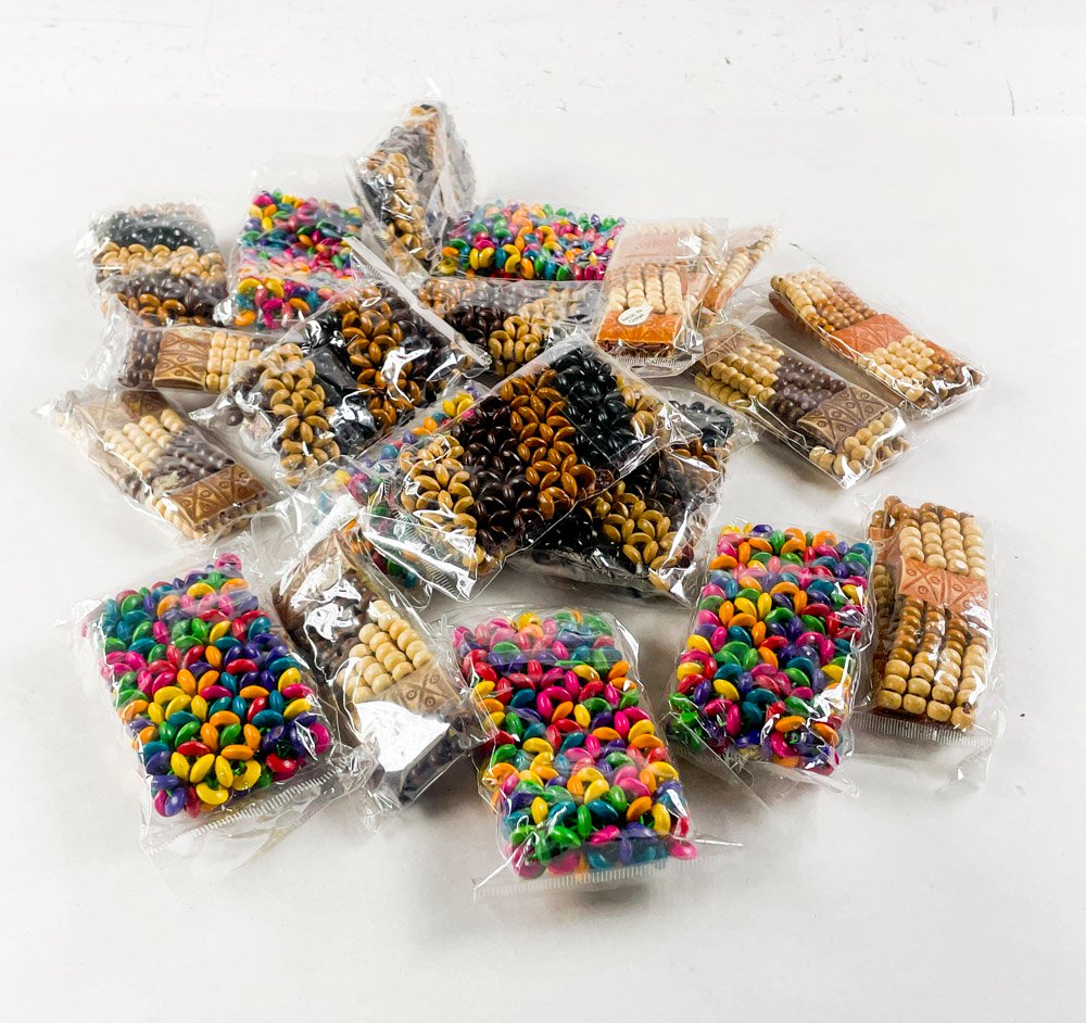 Lote de 20 Pulseras Artesanales de Semillas y Madera