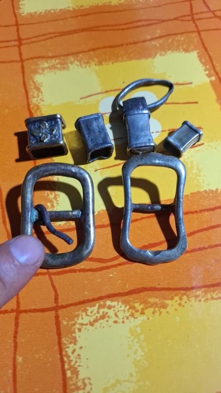 Colección de accesorios metálicos - imagen 2