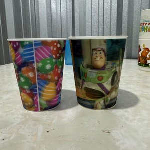 Lote de 9 Vasos Plásticos Infantiles de Varios Diseños y Tamaños - imagen 14