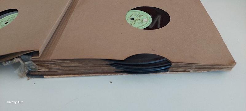 Gran lote de discos y accesorios en buen estado - imagen 3