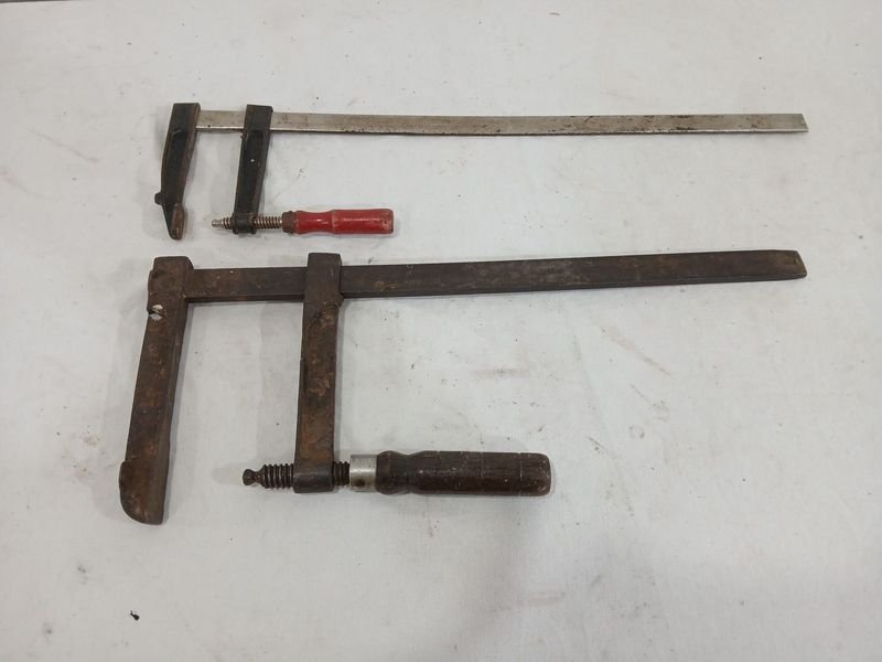 Lote de 2 Prensas de Carpintero Metálicas con Mangos de Madera
