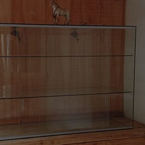 Vitrina Exhibidora de Vidrio con Puertas Corredizas - imagen 4