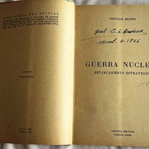 Libro "Guerra Nuclear: Estancamiento Estratégico" de Neville Brown (1966) - imagen 3