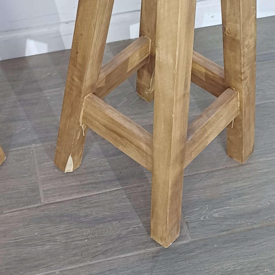 Banquetas de pino para decorar el hogar - imagen 5