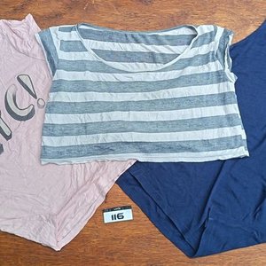 Lote de Ropa de Dama: Jeans, Remeras, Musculosas y Más - imagen 2