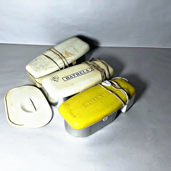 Tres Máquinas Antiguas Fabricadoras de Helado - imagen 1