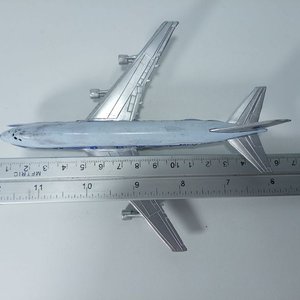 Avión a Escala Boeing 747 Jumbo Jet Die Cast Metal Tintoys - imagen 4