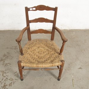Sillón bajo de madera y fibras naturales con detalles - imagen 2