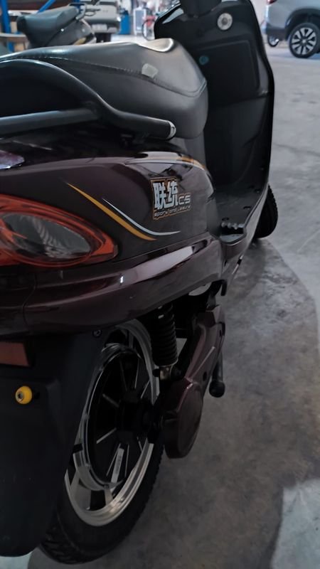 Item 870000 - Image 1