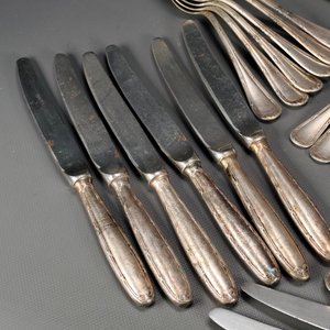 Conjunto Wolff de 56 Cubiertos de Plata Alpaca: Piezas de Servir, Cuchillos, Tenedores y Cucharas - imagen 13