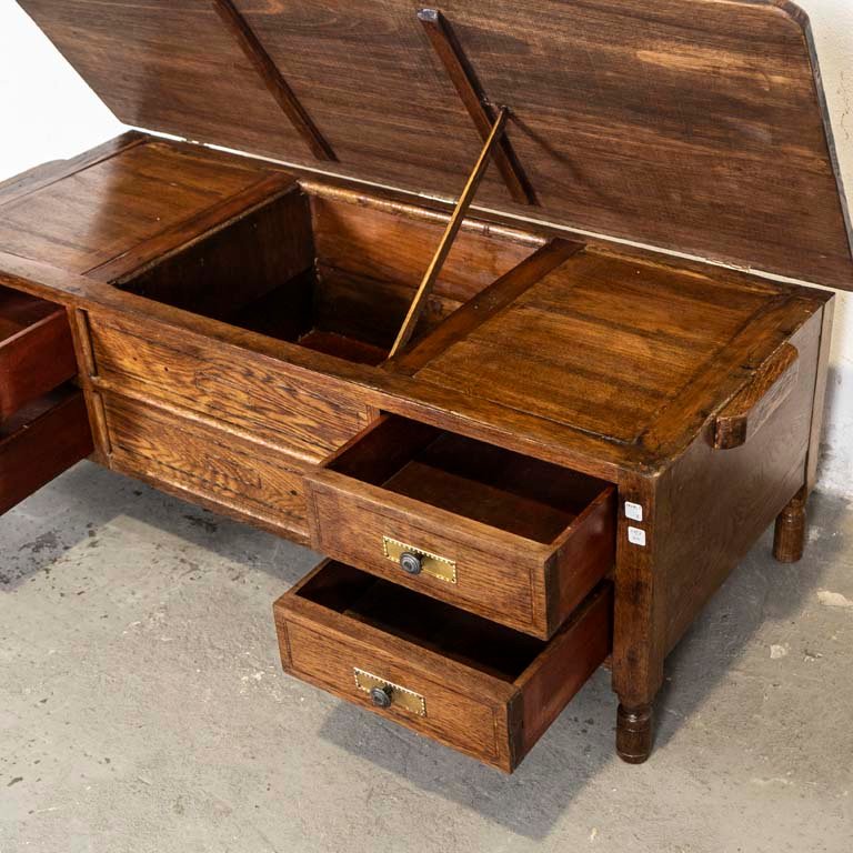 Mesa ratona de roble con marqueterie y cuatro cajones - imagen 3