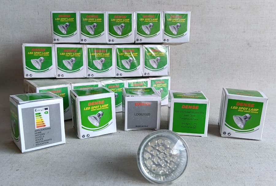 Lote de 35 Lámparas Dicroicas LED Marca Dense