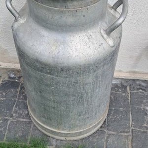 Tarro Lechero de Aluminio con Tapa y Asas - Capacidad 40 Litros - imagen 4