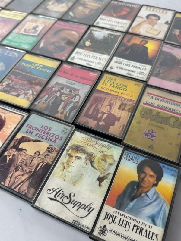 Casetas de música variada de los 80 y 90 - imagen 9