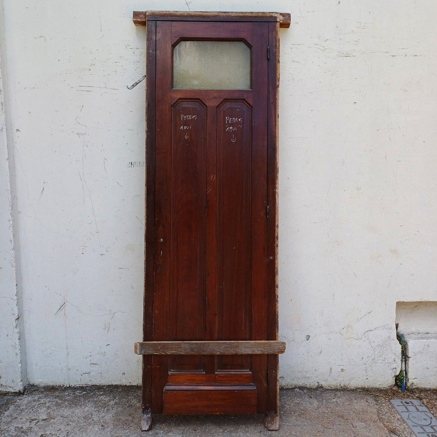 Item 16677 - Image 0