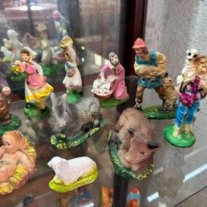 Pesebre aprox 35 piezas - imagen 3