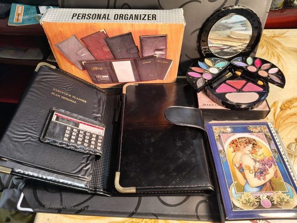 Organizador Personal y Set de Maquillaje Vintage