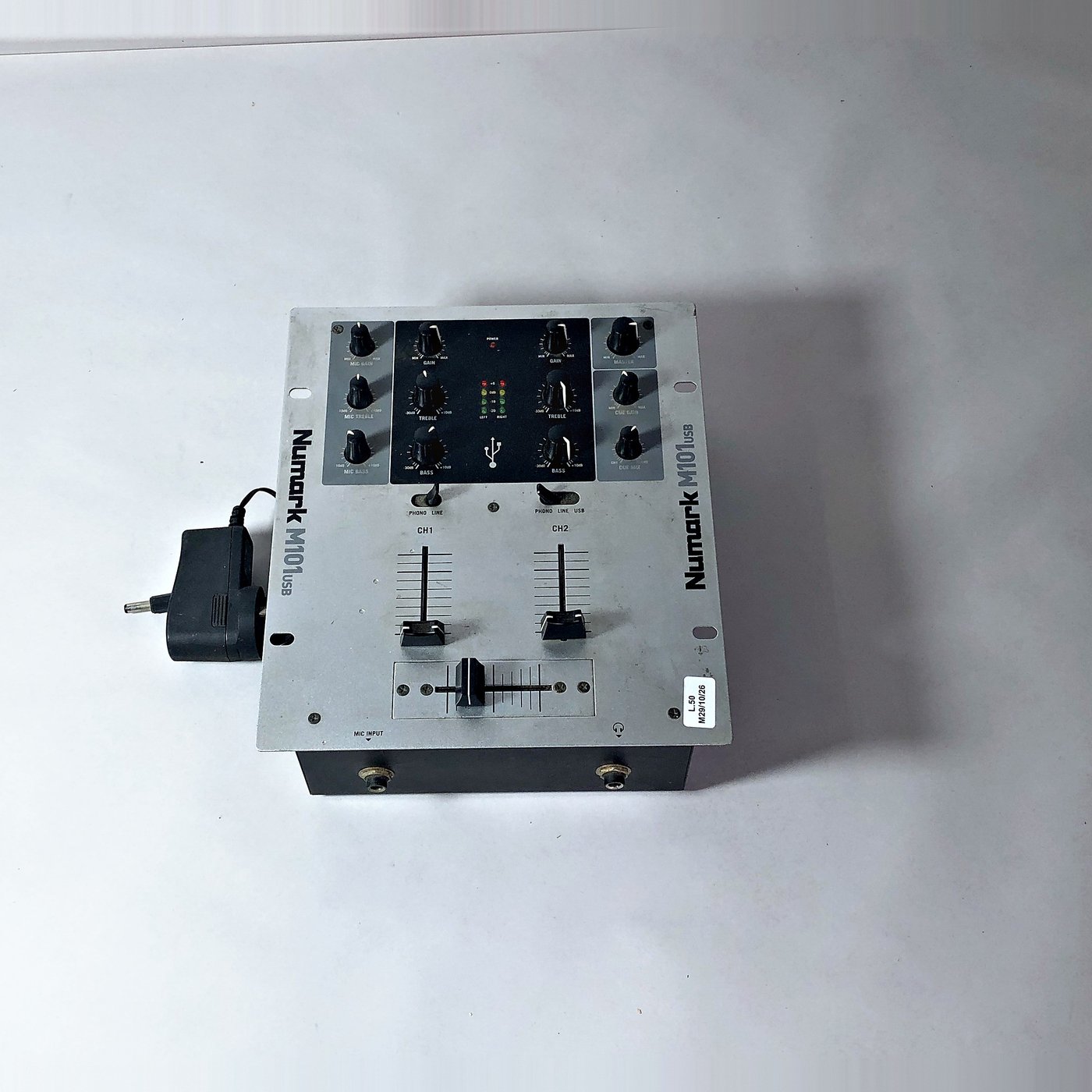 Mezcladora Numark M101USB para DJ (Funciona)