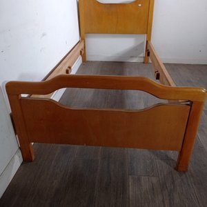 Cama de Una Plaza Estilo Clásico Madera Clara - imagen 4