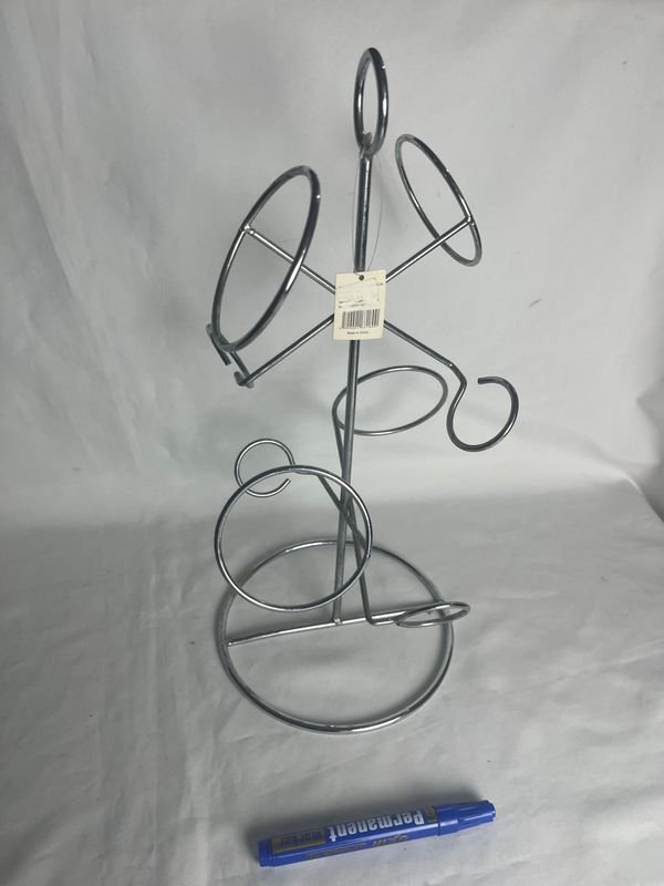 Rack de Metal con Diseño Circular - imagen 2